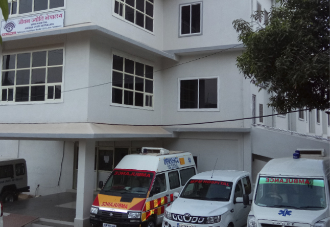 inauguración del hospital oftalmológico de Jagdalpur