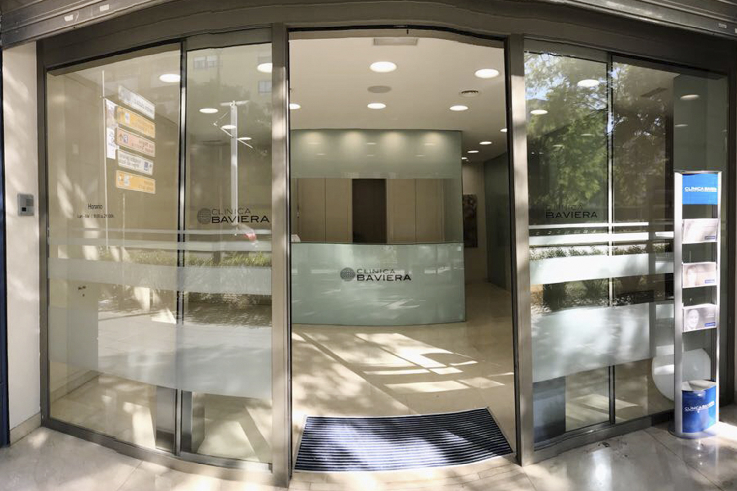 Recepcin Clnica Baviera Sevilla Enramadilla