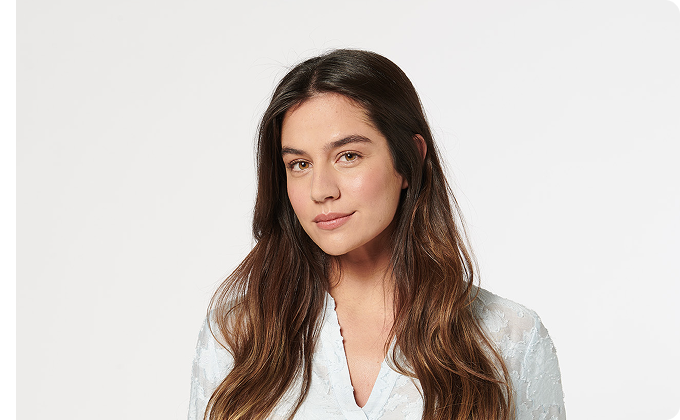 mujer joven paciente neuroftalmología