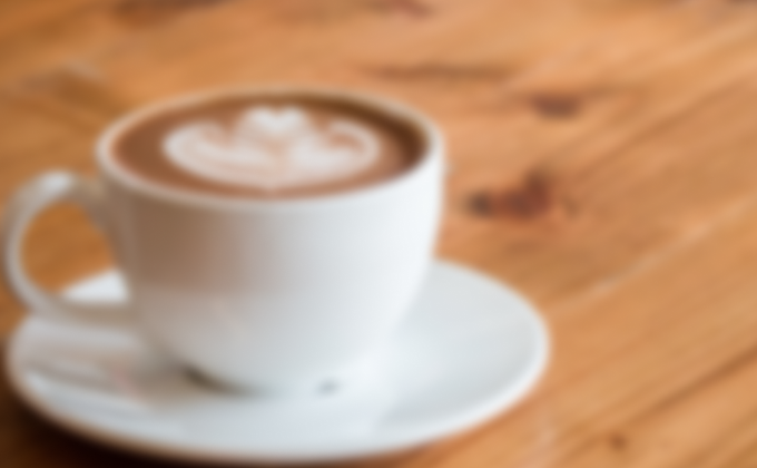 imagen taza de café borrosa