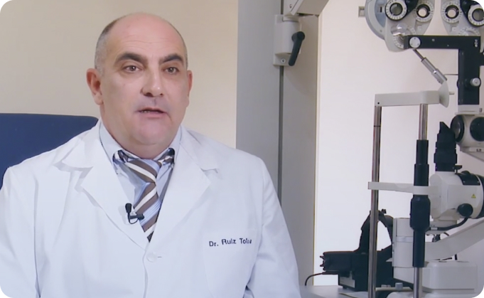 Imagen del Dr. Jose Luis Ruiz durante el video explicativo sobre la presbicia