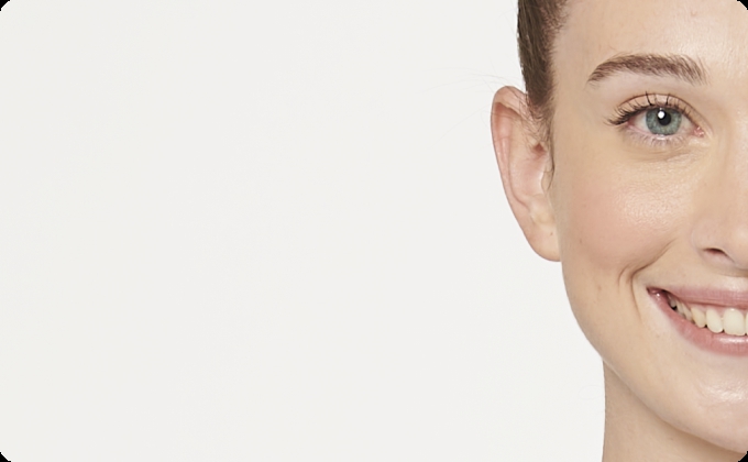 primer plano ojo marrón chico joven