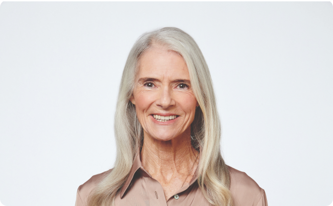 mujer paciente de retina