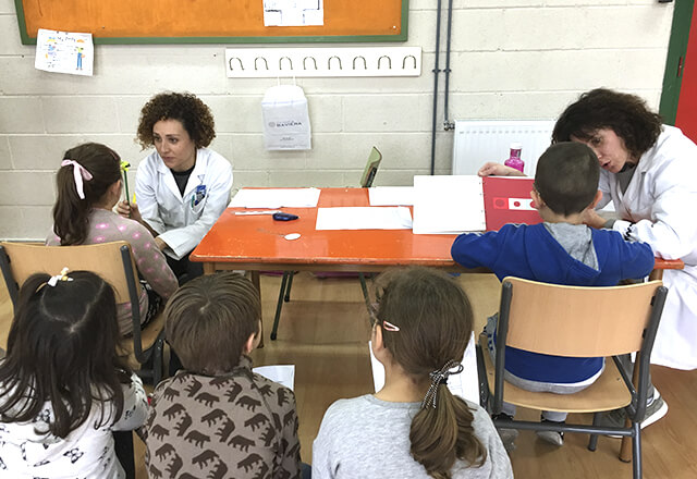 REVISIONES VISUALES A NIñOS EN COLEGIOS